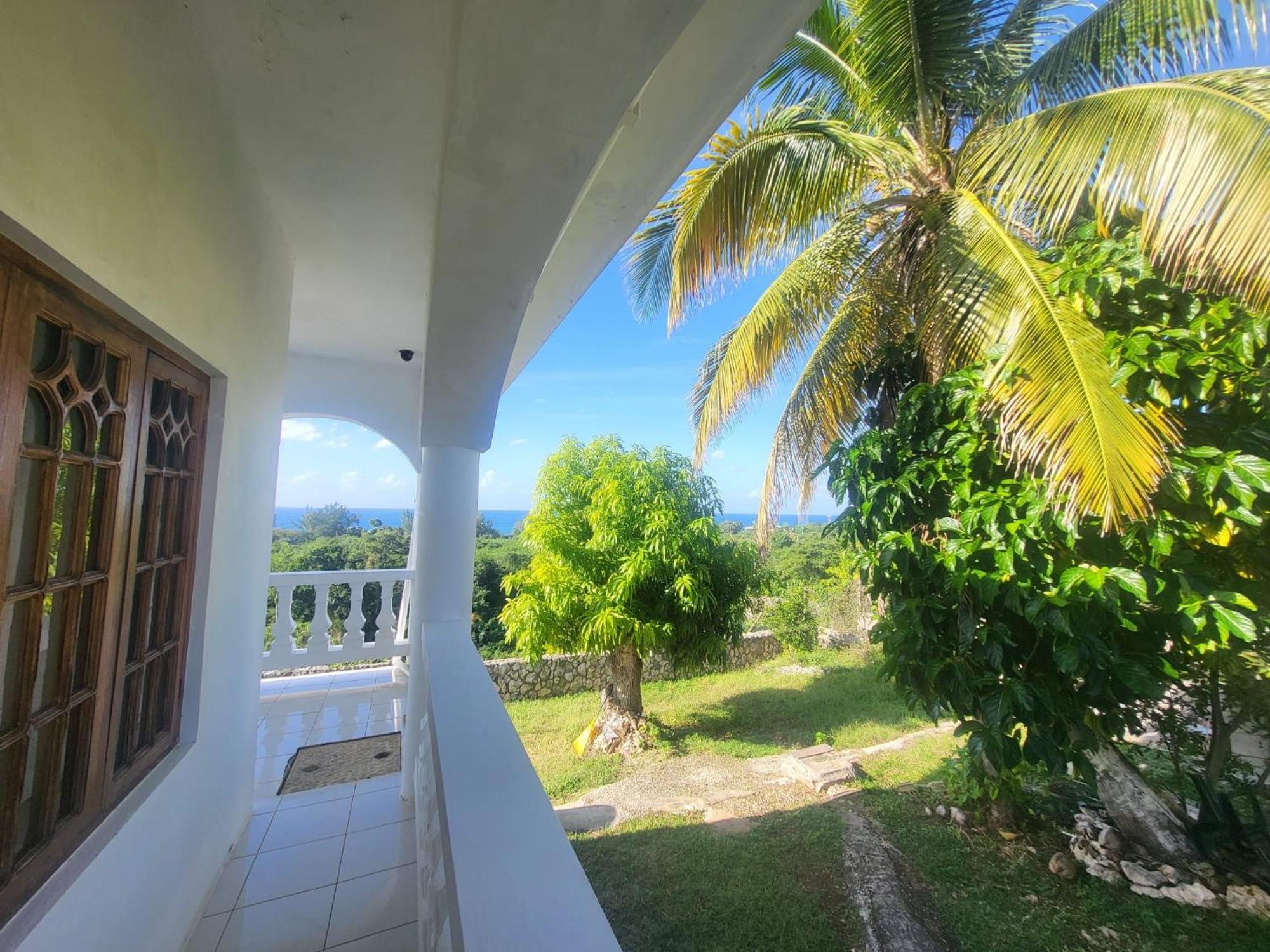 Zuri Enterprise Hotel Negril Exterior photo